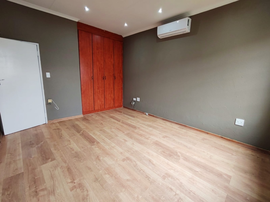 3 Bedroom Property for Sale in Baillie Park North West